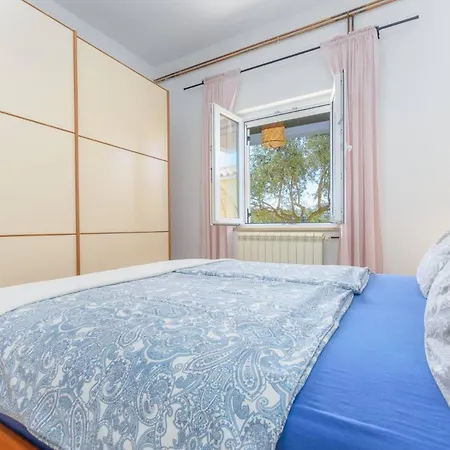 With Wifi - 27700 Apartament